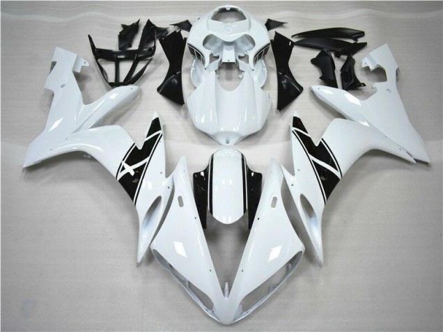 Carene & Plastica R1 04-06 - Bianco Nero Carene & Plastica R1 04-06 - Bianco Nero