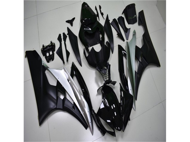 Carene & Plastica R6 06-07 - Argento Nero Carene & Plastica R6 06-07 - Argento Nero
