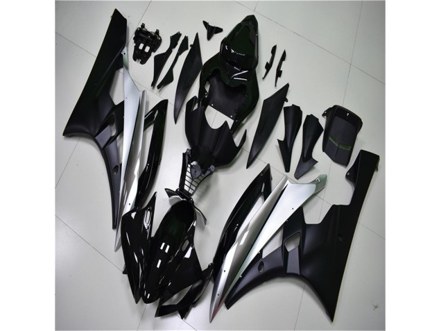 Carene & Plastica R6 06-07 - Argento Nero Carene & Plastica R6 06-07 - Argento Nero